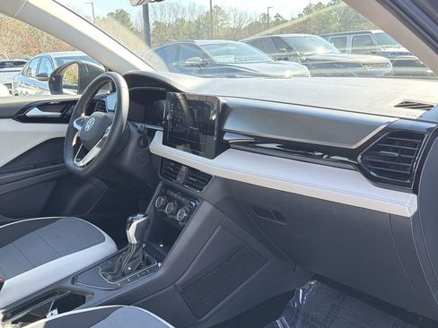 Used 2025 Volkswagen Taos S image 19