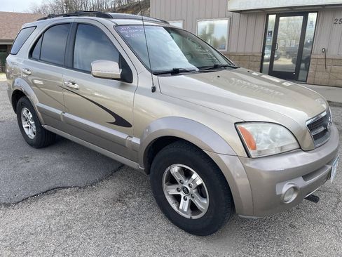 Used 2003 Kia Sorento EX AWD/4WD image 3