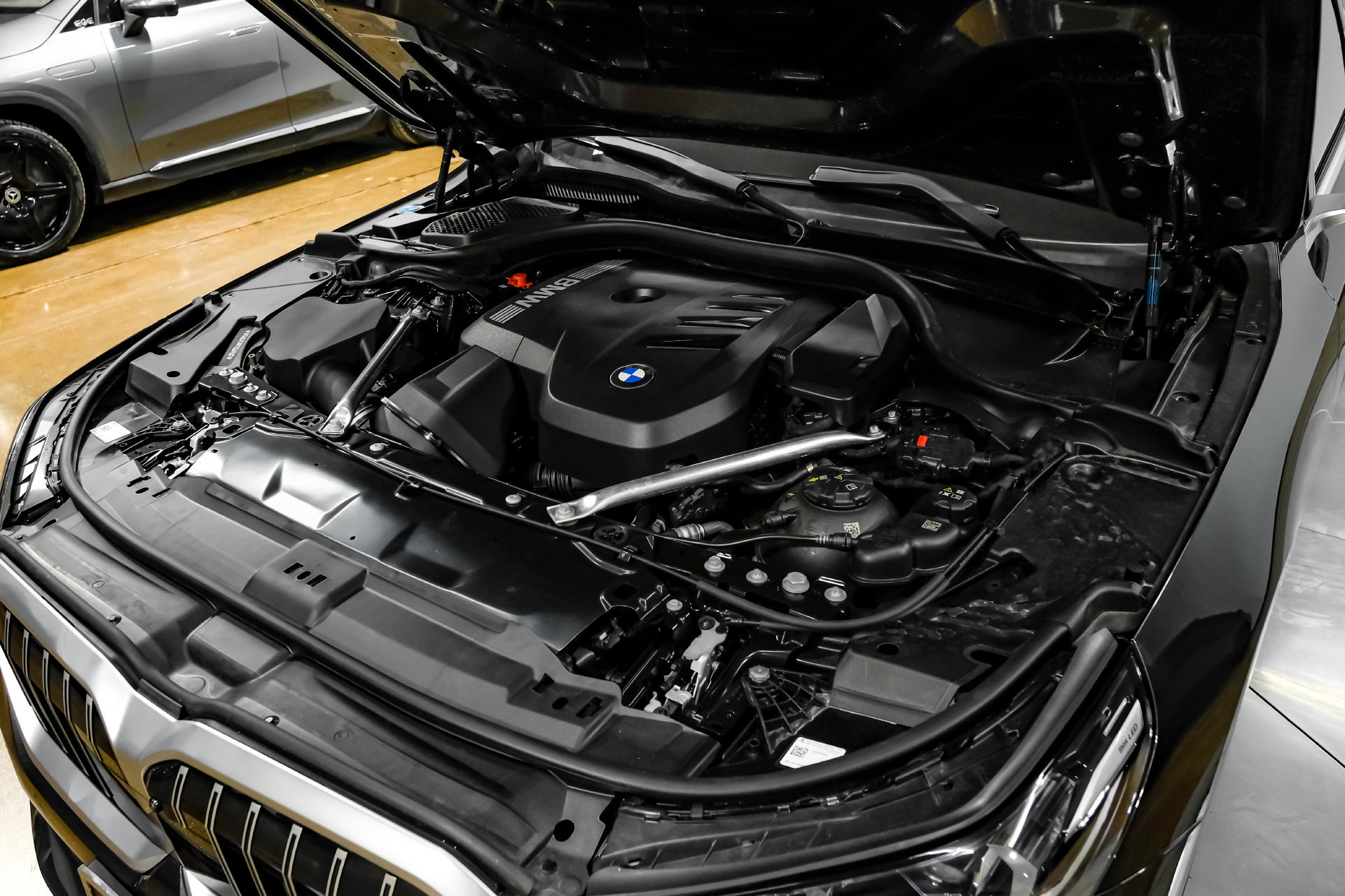 Used 2026 BMW 530i xDrive w/ Executive Package AWD/4WD image 44