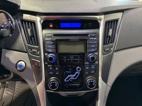 Used 2013 Hyundai Sonata Hybrid FWD image 15