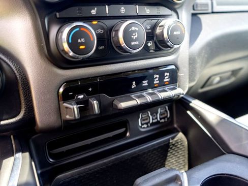 Used 2020 RAM 1500 Lone Star AWD/4WD image 17