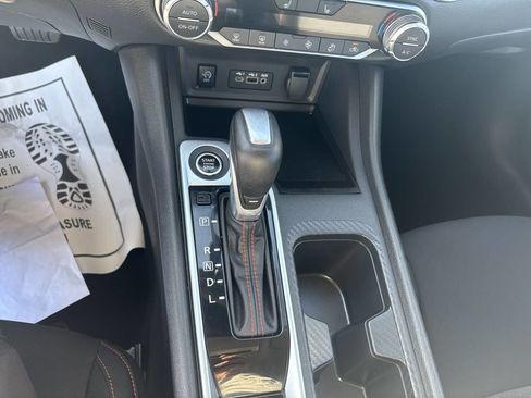 Used 2025 Nissan Sentra SR image 24