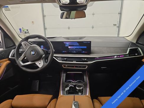 Used 2025 BMW X7 xDrive40i w/ Premium Package AWD/4WD image 18