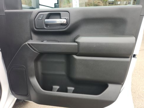 Used 2023 Chevrolet Silverado 2500 Custom w/ Custom Value Package image 35