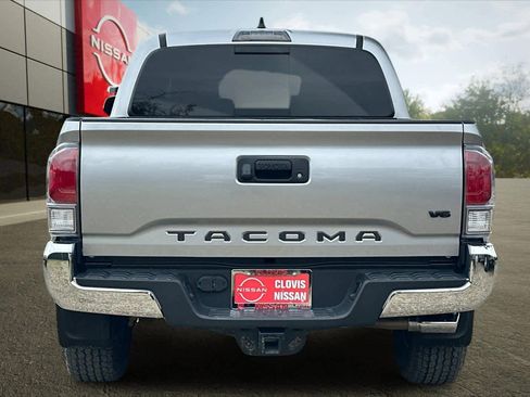 Used 2023 Toyota Tacoma TRD Off-Road image 8
