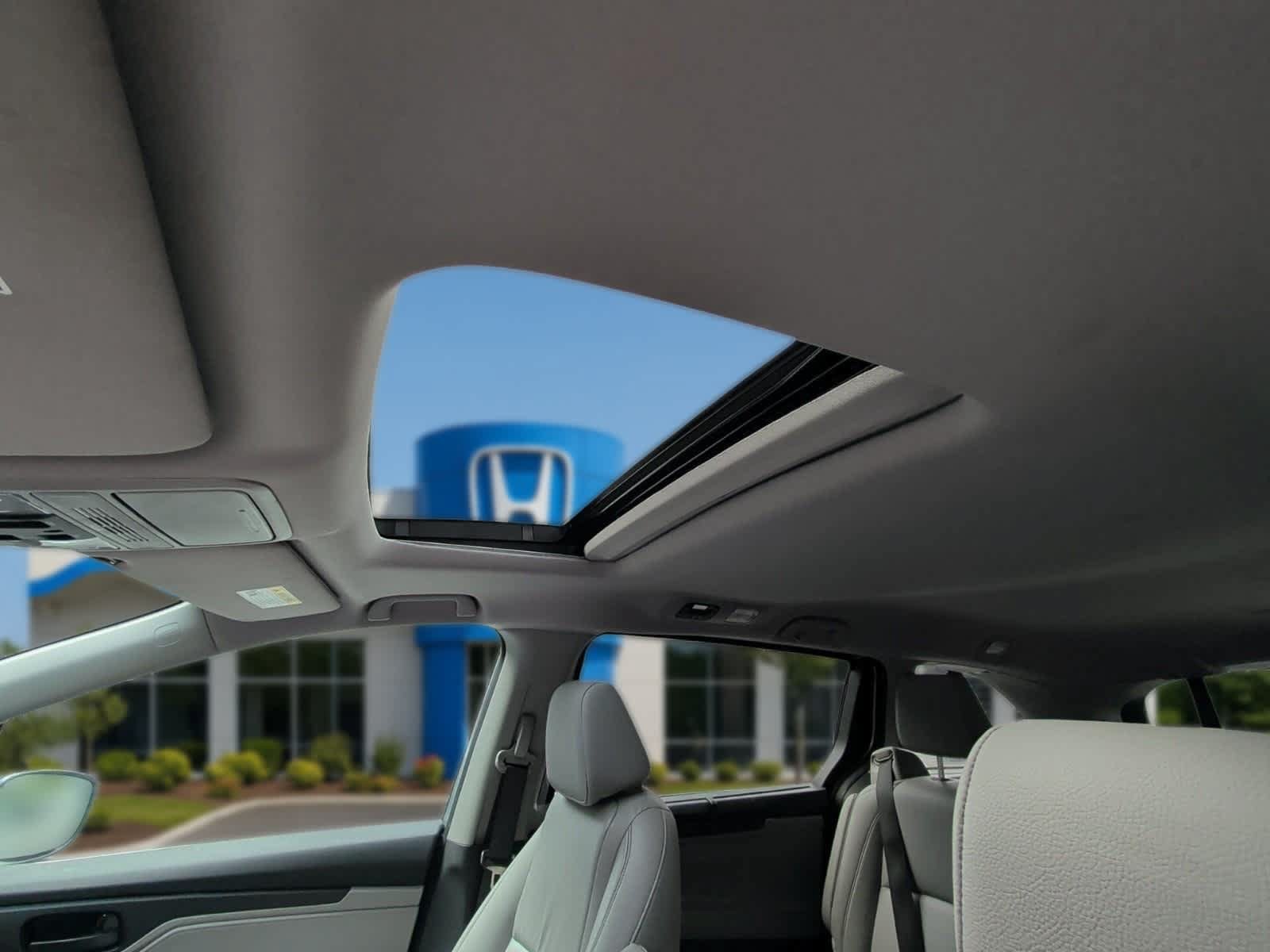 Used 2024 Honda Odyssey EX-L image 25