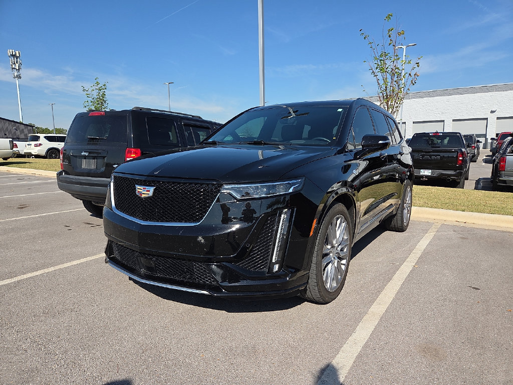 Used 2021 Cadillac XT6 Sport w/ Platinum Package AWD/4WD image 1