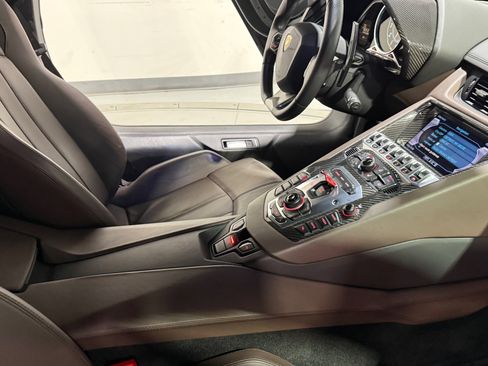 Used 2014 Lamborghini Aventador LP 700-4 image 69