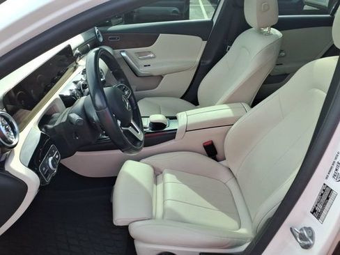 Used 2022 Mercedes-Benz A 220 4MATIC image 24