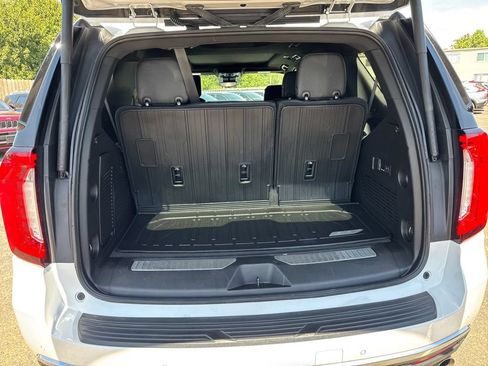 Used 2023 GMC Yukon Denali w/ Advanced Technology Package AWD/4WD image 49