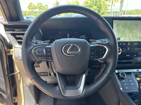 Certified 2025 Lexus GX 550 AWD/4WD image 27