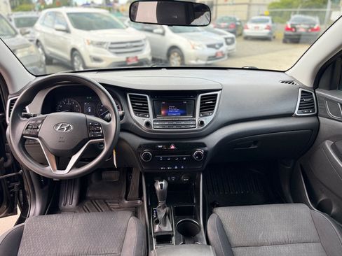 Used 2016 Hyundai Tucson SE w/ Option Group 12 AWD/4WD image 13