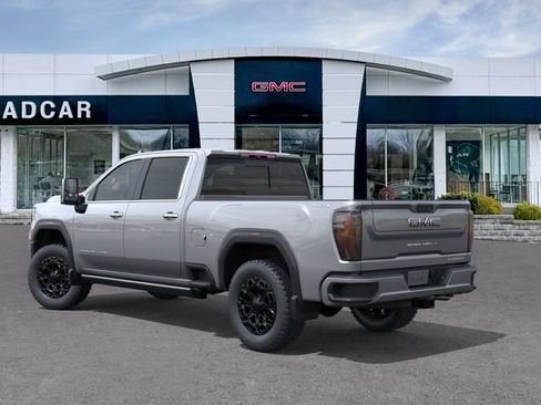 Used 2026 GMC Sierra 2500 Denali Ultimate w/ LPO, Black Badging Package AWD/4WD image 3