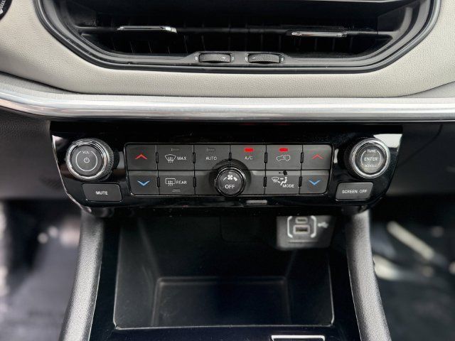 Used 2024 Jeep Compass Limited AWD/4WD image 21
