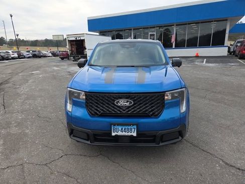 Certified 2025 Ford Maverick Lariat w/ Black Appearance Package image 5