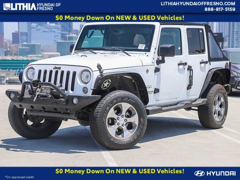 Used 2017 Jeep Wrangler Unlimited Sahara w/ Connectivity Group AWD/4WD image 1