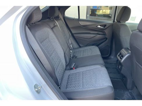 Used 2022 Chevrolet Equinox LT FWD image 18