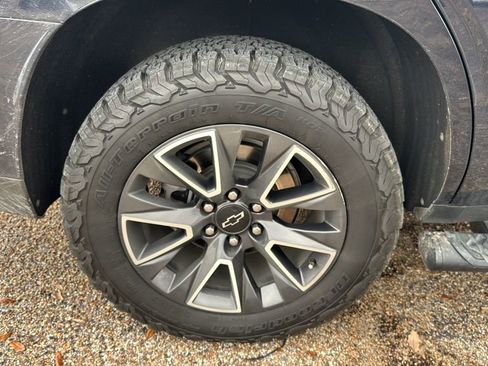 Used 2021 Chevrolet Tahoe Z71 w/ Luxury Package image 19