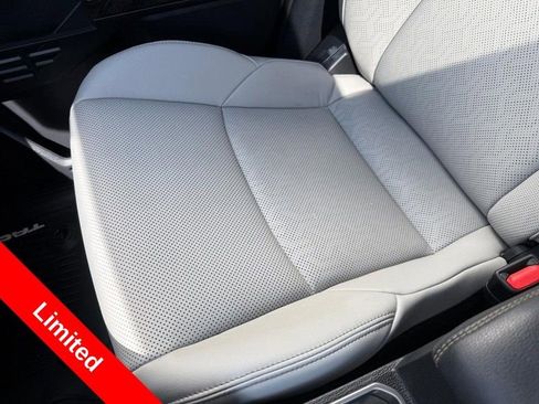 Used 2025 Toyota Tacoma Limited AWD/4WD image 25