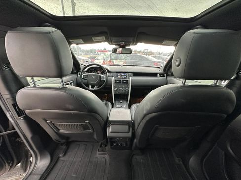 Used 2017 Land Rover Discovery Sport HSE AWD/4WD image 15