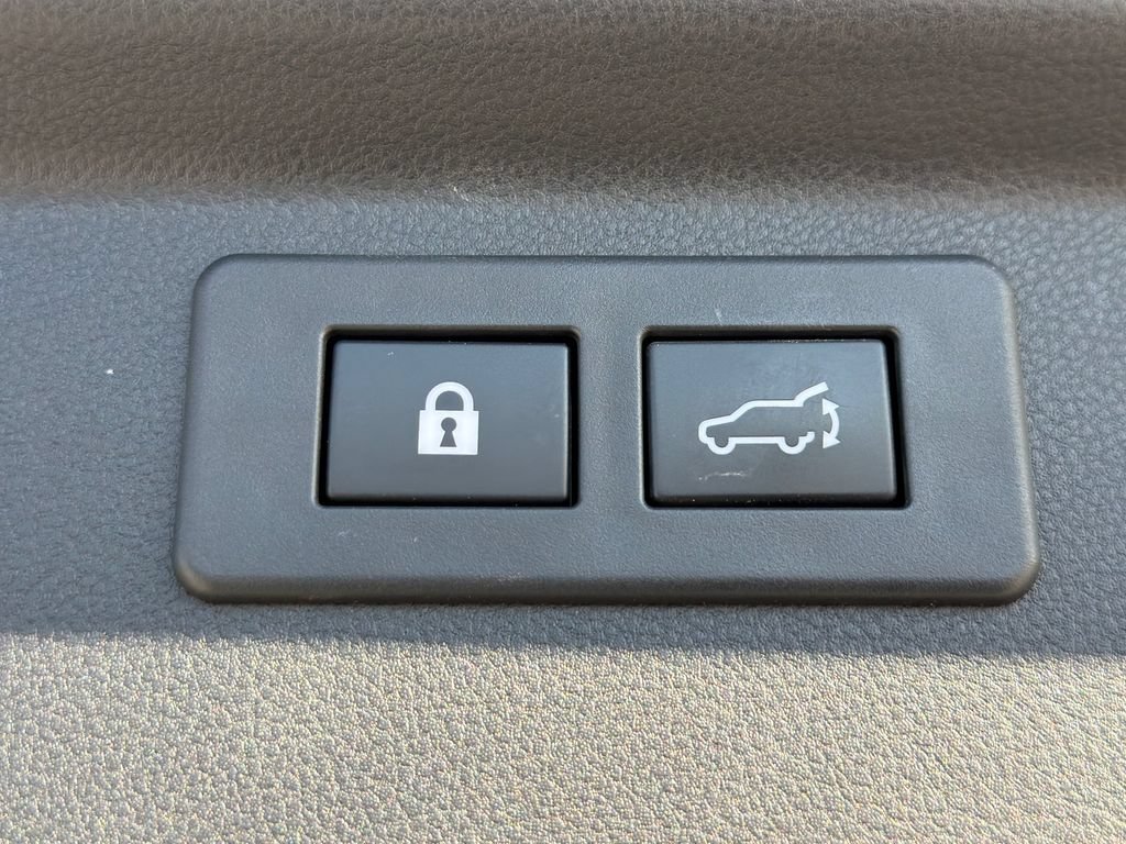 Certified 2023 Subaru Forester Touring AWD/4WD image 34