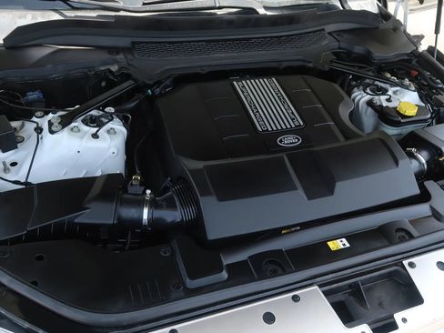 Used 2015 Land Rover Range Rover Supercharged AWD/4WD image 42