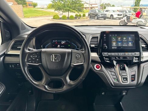 Used 2023 Honda Odyssey Sport image 7