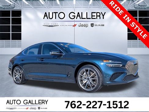 Used 2025 Genesis G70 2.5T image 1