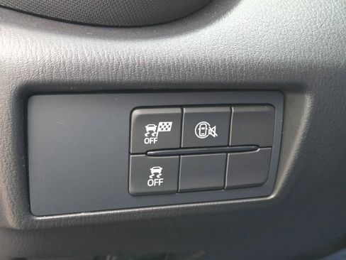 New 2025 MAZDA MX-5 Miata Club image 16