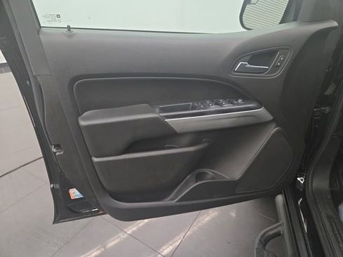 Used 2018 Chevrolet Colorado LT w/ LT Convenience Package image 19