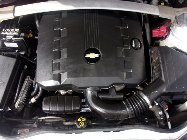 Used 2014 Chevrolet Camaro LT RWD image 14