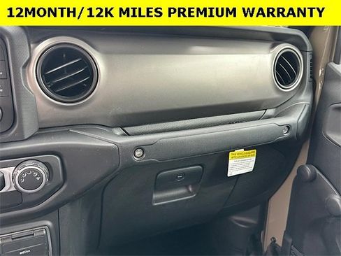Certified 2020 Jeep Gladiator Sport image 24