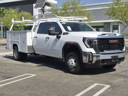 New 2026 GMC Sierra 3500 Pro w/ Convenience Package RWD image 4