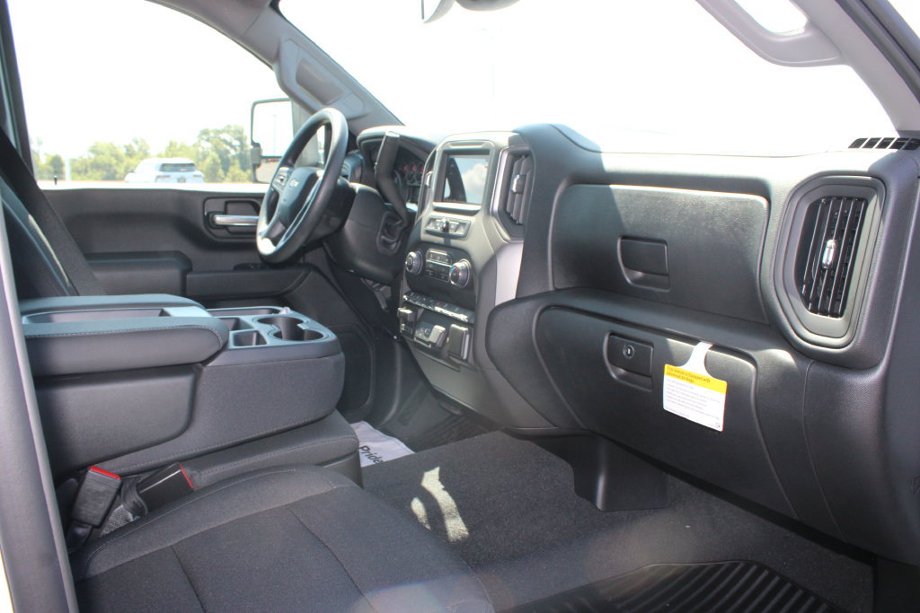 New 2026 Chevrolet Silverado 2500 Custom w/ Custom Value Package AWD/4WD image 31