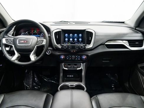 Used 2024 GMC Terrain SLT image 9