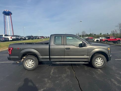 Used 2015 Ford F150 XL w/ Equipment Group 101A Mid image 2
