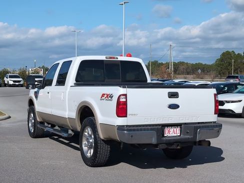 Used 2010 Ford F250 Lariat image 6
