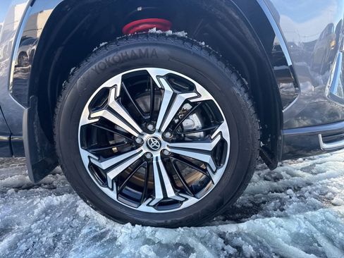 Used 2023 Toyota RAV4 XSE image 8