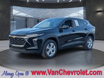 Certified 2025 Chevrolet Trax LS w/ Driver Confidence Package