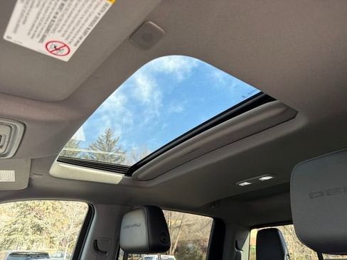 Used 2022 GMC Sierra 2500 Denali w/ Denali Ultimate Package image 24