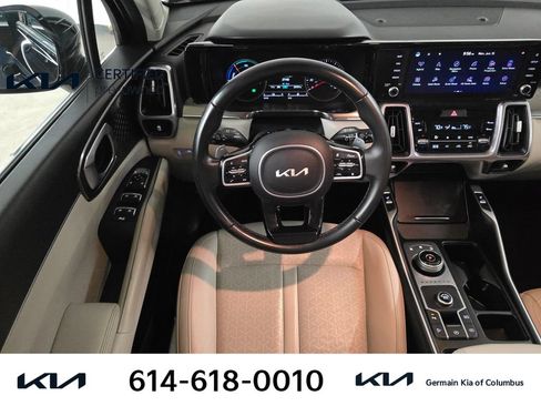 Certified 2023 Kia Sorento EX FWD image 16