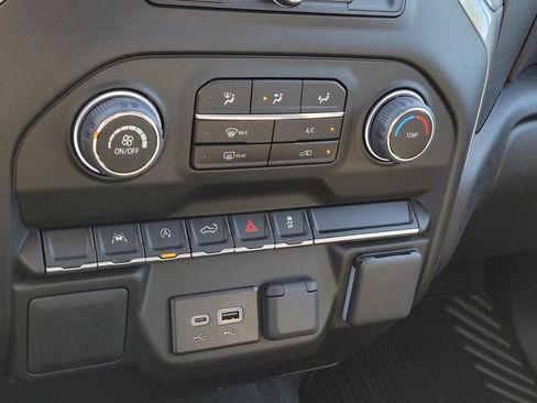 New 2026 Chevrolet Silverado 1500 Custom image 18