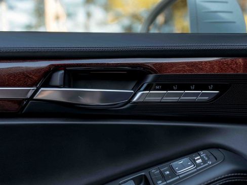 Used 2017 Genesis G90 5.0 Ultimate image 36