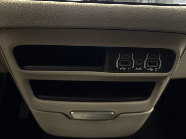 Used 2023 Chrysler Voyager LX FWD image 22