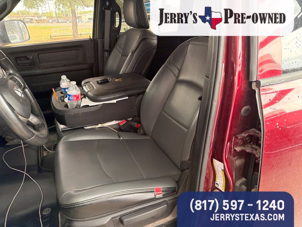 Used 2022 RAM 3500 Tradesman w/ Chrome Appearance Group AWD/4WD image 9