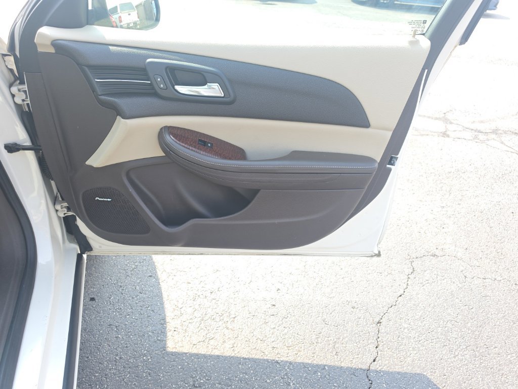 Used 2013 Chevrolet Malibu LT FWD image 31