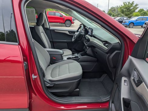 Certified 2022 Ford Escape SE w/ Convenience Package FWD image 38