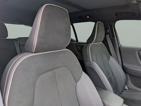 Used 2023 Volvo XC40 Recharge Ultimate w/ Protection Package Premier image 22