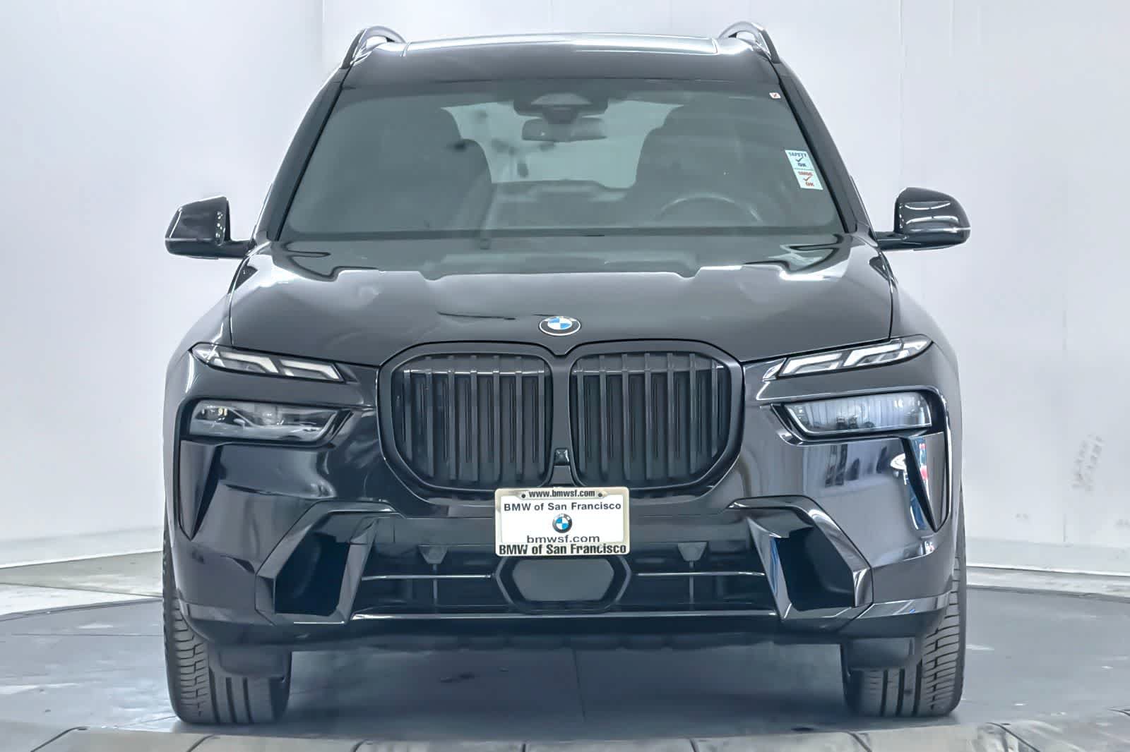 Used 2024 BMW X7 xDrive40i w/ M Sport Package AWD/4WD image 10
