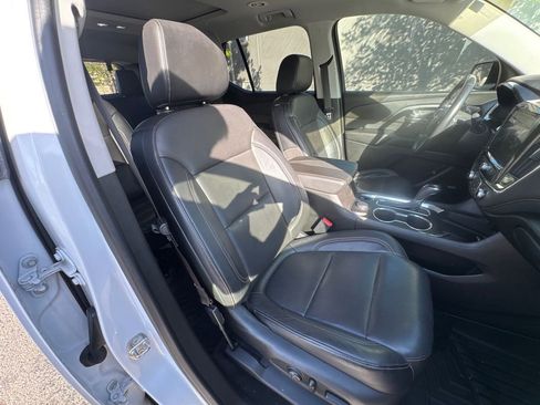 Used 2018 Chevrolet Traverse Premier w/ Redline Edition FWD image 21